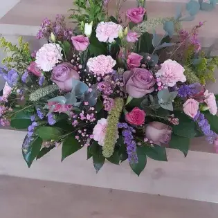 Luxury lilac rose display