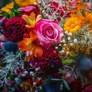 dartford florist rich christmas bouquet
