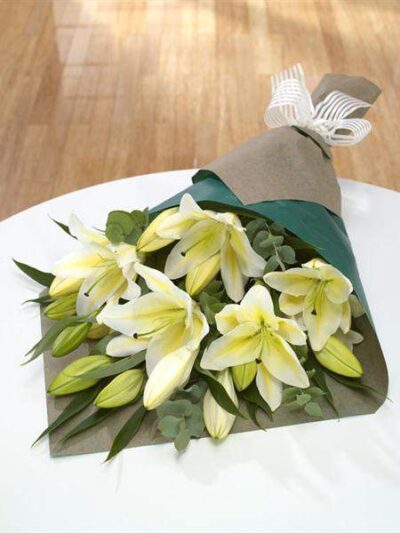 mumma likes lilys only