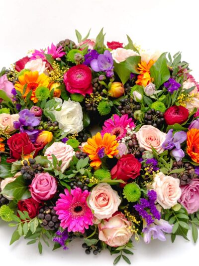 Funeral,Wreath,Flowers,Isolated,On,A,White,Background