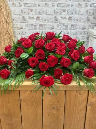 Timeless Tribute: Stunning 4ft Red Rose Coffin Spray for a Heartfelt Farewell