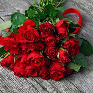 10 Red Roses to say I love you