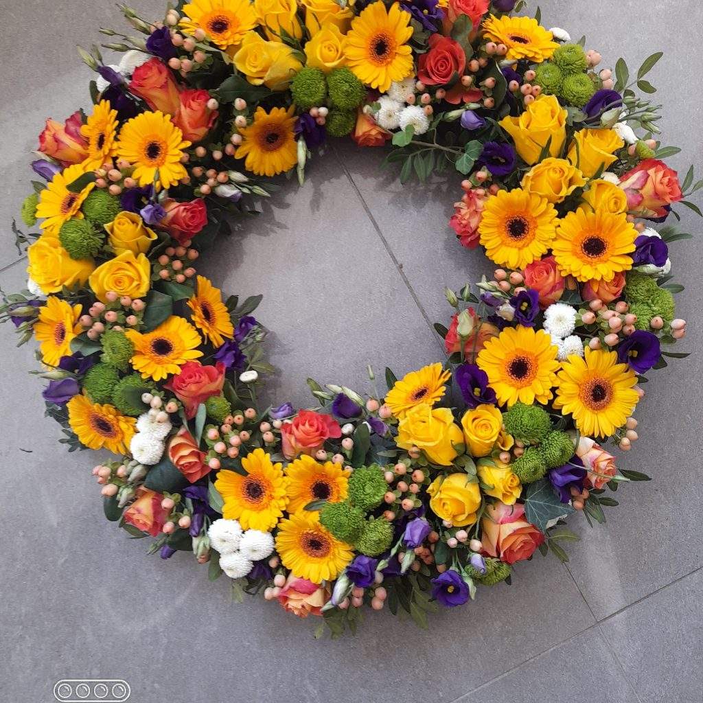 Choosing the Right Funeral Flowers: A Helpful Guide for Families | Kim e Fleurs