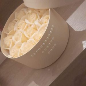 Cream Soap Rose Hatbox Flowers